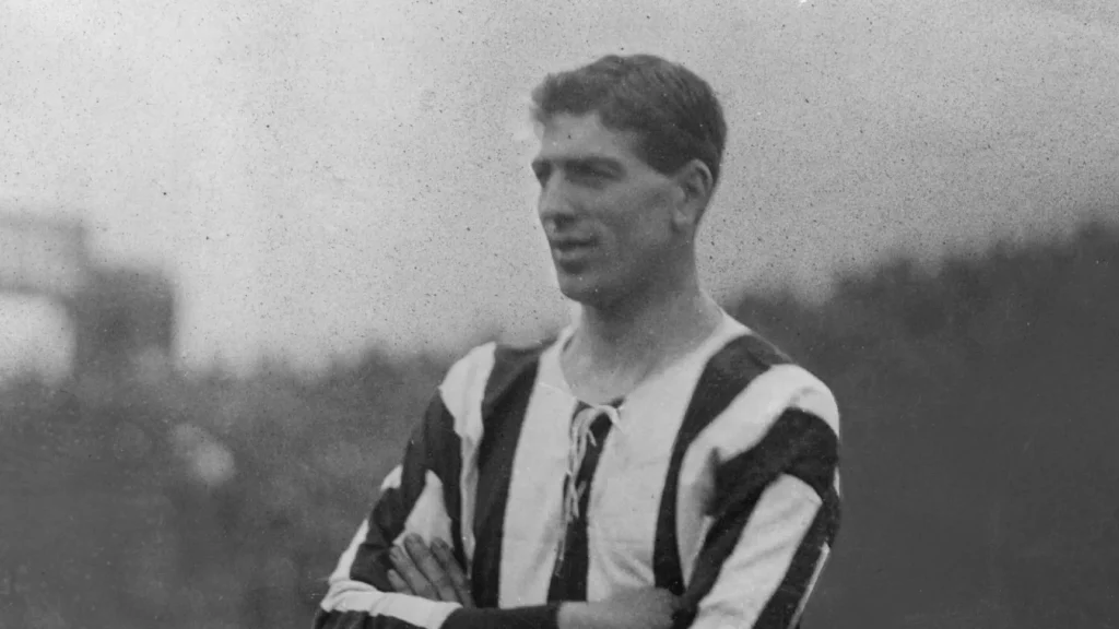 Bill McCracken futbolista inglés del Newcastle de la década de 1920.