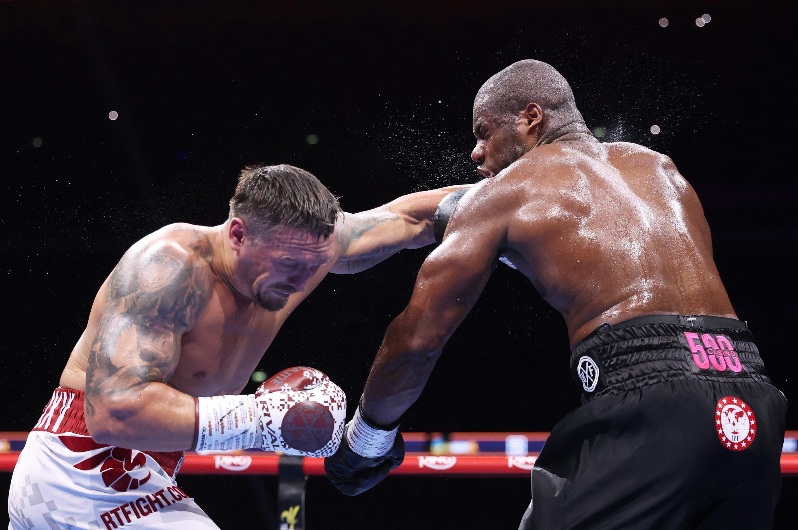 Quién es el mejor boxeador del mundo de 2025, según los principales rankings